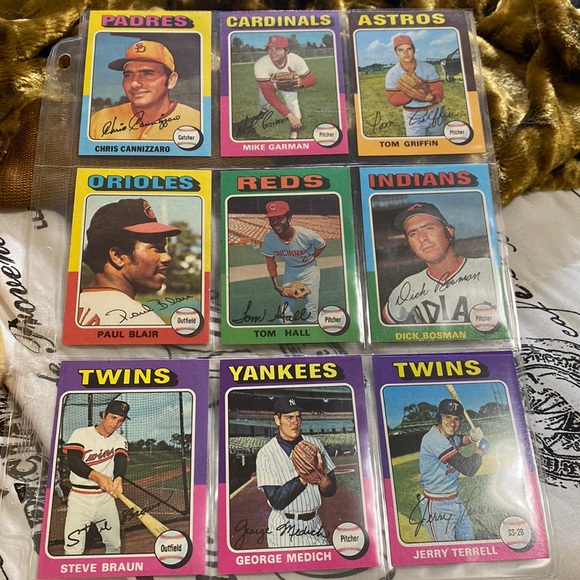 1975 Topps Chewing Gum Baseball Cards Partial - Picture 1 of 5